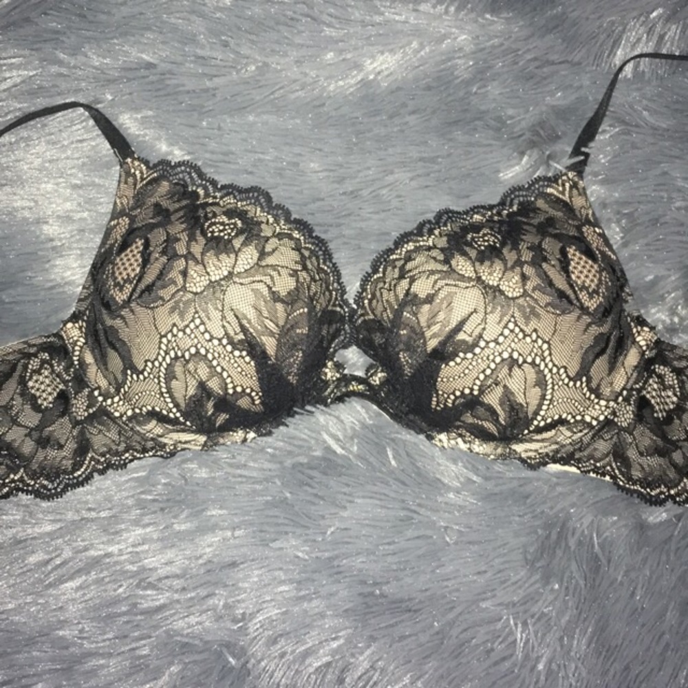 Victoria’s Secret Black Lace Bra